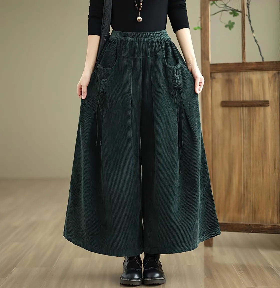 chouyatou Women's Fall Casual Wide Leg Baggy Corduroy Pants Elastic Waist Baggy Culotte Loose Trousers