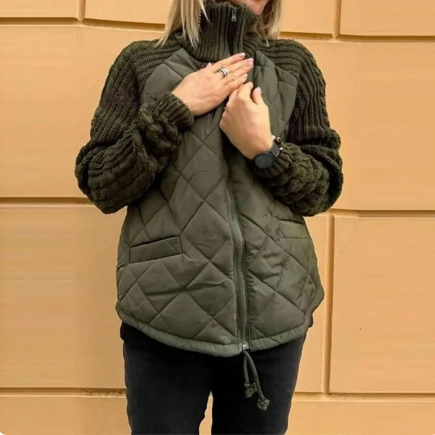 Quilted Jacket Women Zip Up Puffer Jacket Casual Long Sleeve Down Coat Stand Collar Winter Outwear with Pockets