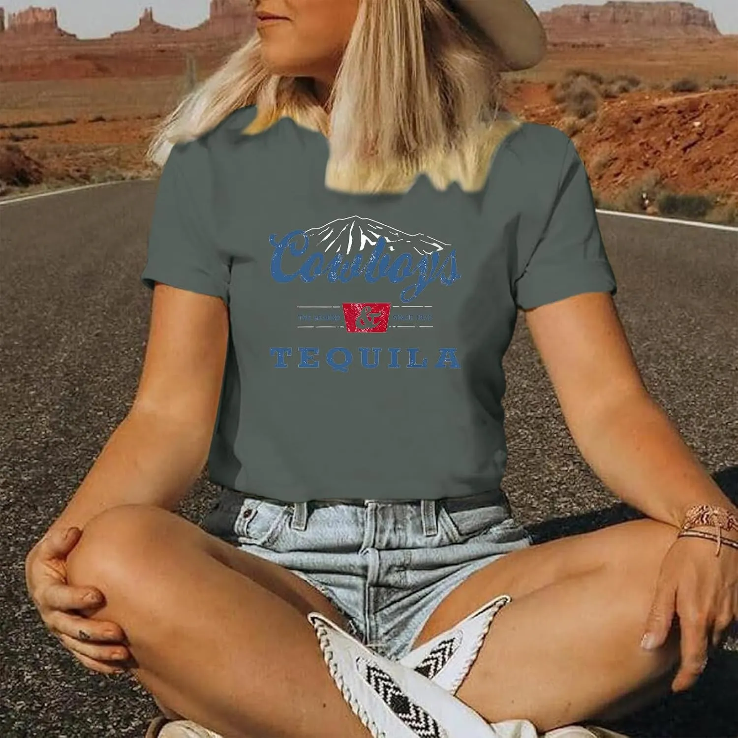 Western Cowboy Shirts Vintage Graphic Tees for Women Cowgirl Country Music Concert Tshirts Funny Retro Rodeo Shirt