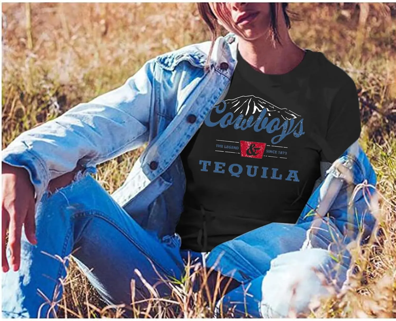 Western Cowboy Shirts Vintage Graphic Tees for Women Cowgirl Country Music Concert Tshirts Funny Retro Rodeo Shirt