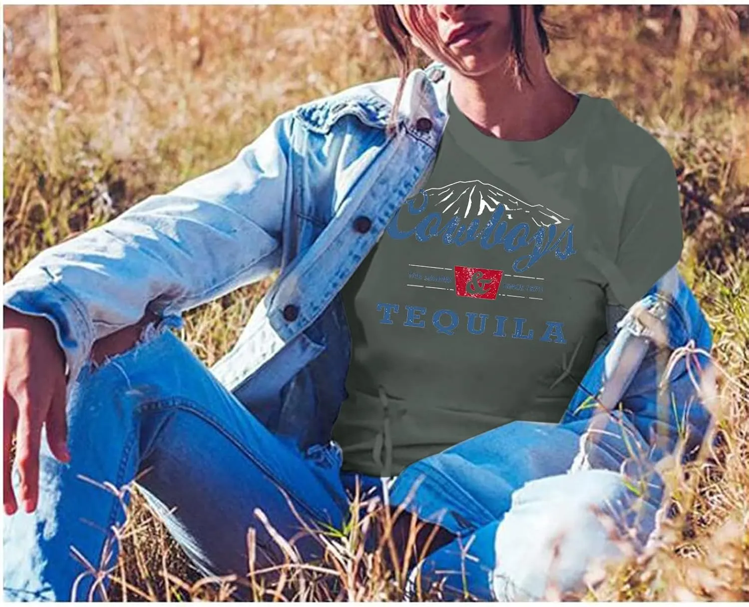 Western Cowboy Shirts Vintage Graphic Tees for Women Cowgirl Country Music Concert Tshirts Funny Retro Rodeo Shirt