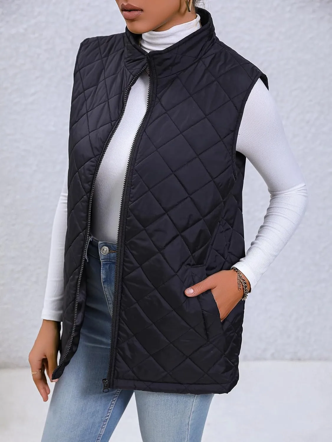 Women's Diamond Quilted Vest Lightweight Stand Collar Full Zip Jacket Padded Coat Loose Winter Warm Gilet with Pockets