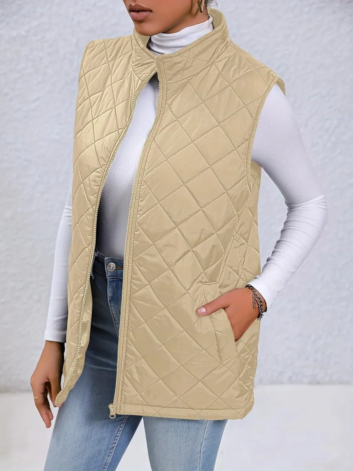 Women's Diamond Quilted Vest Lightweight Stand Collar Full Zip Jacket Padded Coat Loose Winter Warm Gilet with Pockets