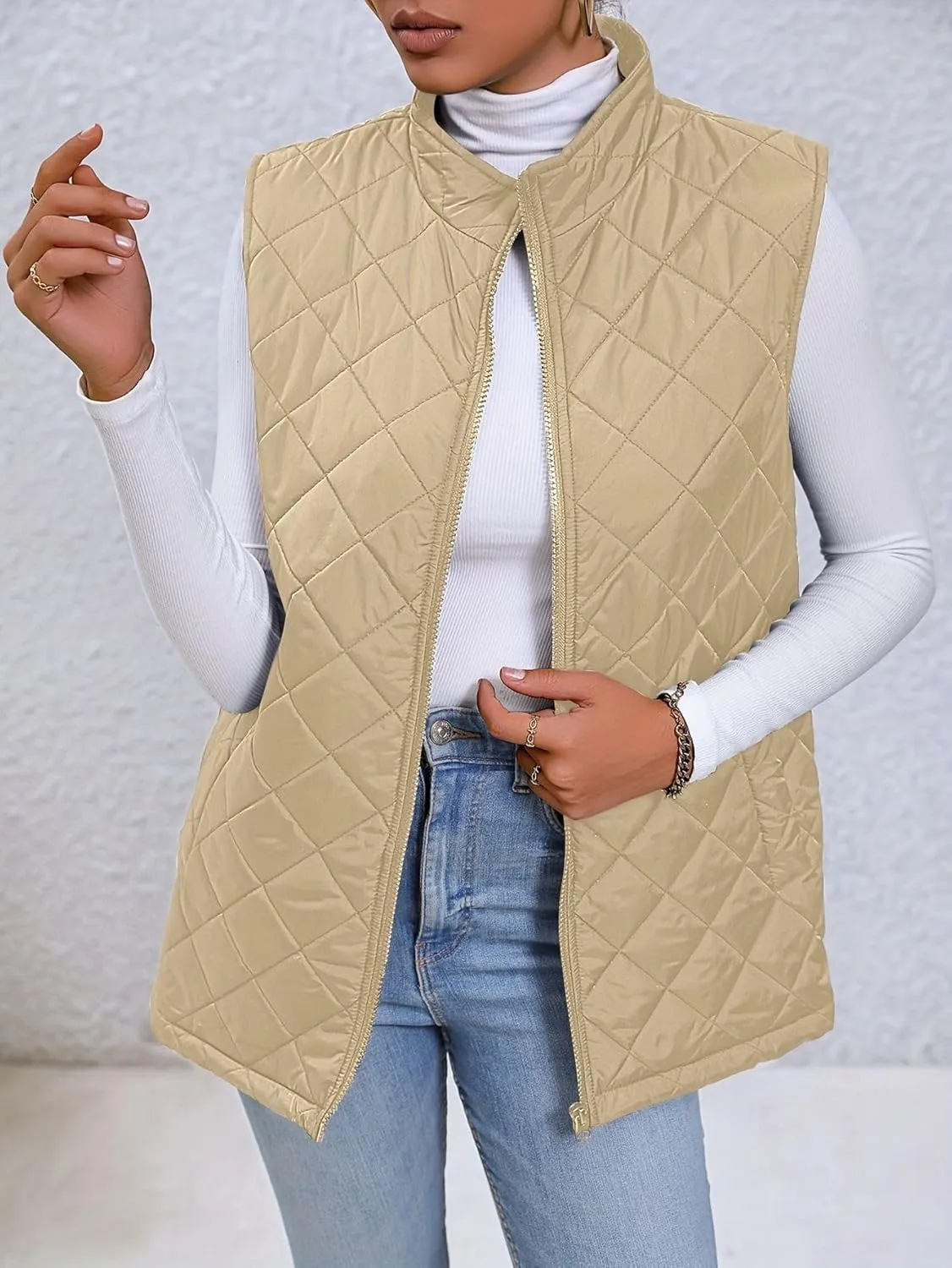Women's Diamond Quilted Vest Lightweight Stand Collar Full Zip Jacket Padded Coat Loose Winter Warm Gilet with Pockets
